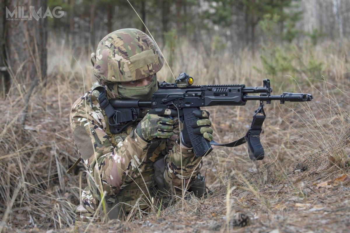 W pierwszej kolejności karabinki AK-12 trafiają do jednostek specjalnych i elitarnych. / Zdjęcie: Ministerstwo Obrony Federacji Rosyjskiej