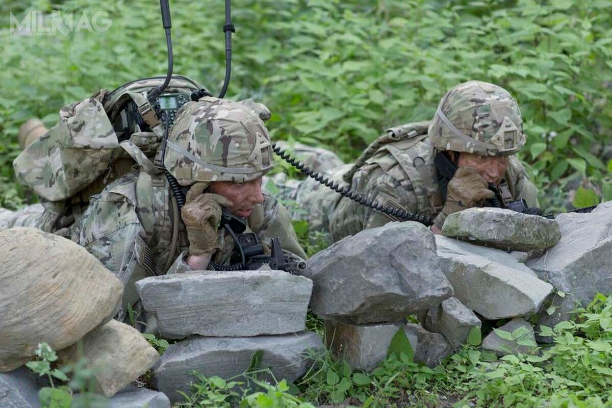 Departament Stanu USA wydał zgodę na sprzedaż 517 radiostacji plecakowych L3Harris Falcon IV AN/PRC-158 dla Agencji NATO ds. Komunikacji i Informacji (NCIA) / Zdjęcie: L3Harris