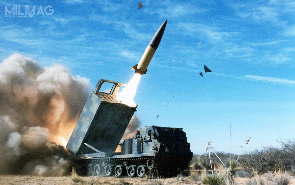US Army zamierza kupić 343 nowych wyrzutni rakietowych M142 HIMARS na podwoziu kołowym i zmodernizować 385 na podwoziu gąsienicowym do standardu M270A2 MLRS / Zdjęcie: US Army