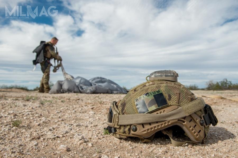 Ministrowie obrony Holandii, Belgii i Danii powołali wspólne dowództwo operacji specjalnych tych krajów Composite Special Operations Component Command (C-SOCC). Niewykluczone, że w ramach dalszej integracji, zainteresowane państwa powołają wspólną jednostkę lotniczą wojsk specjalnych