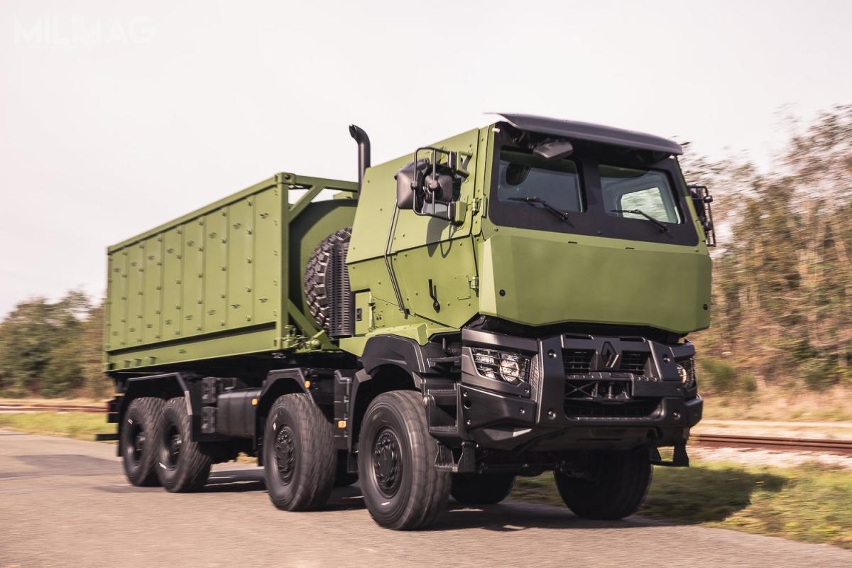 W pojeździe wykorzystano kabinę cywilnych samochodów ciężarowych serii Renault Trucks K, która otrzymała dodatkowe opancerzenie zapewniające ochronę zgodnie ze standardem STANAG 4569. Arquus może również dostarczyć na życzenie odbiorcy wariant nieopancerzony / Zdjęcie: Arquus
