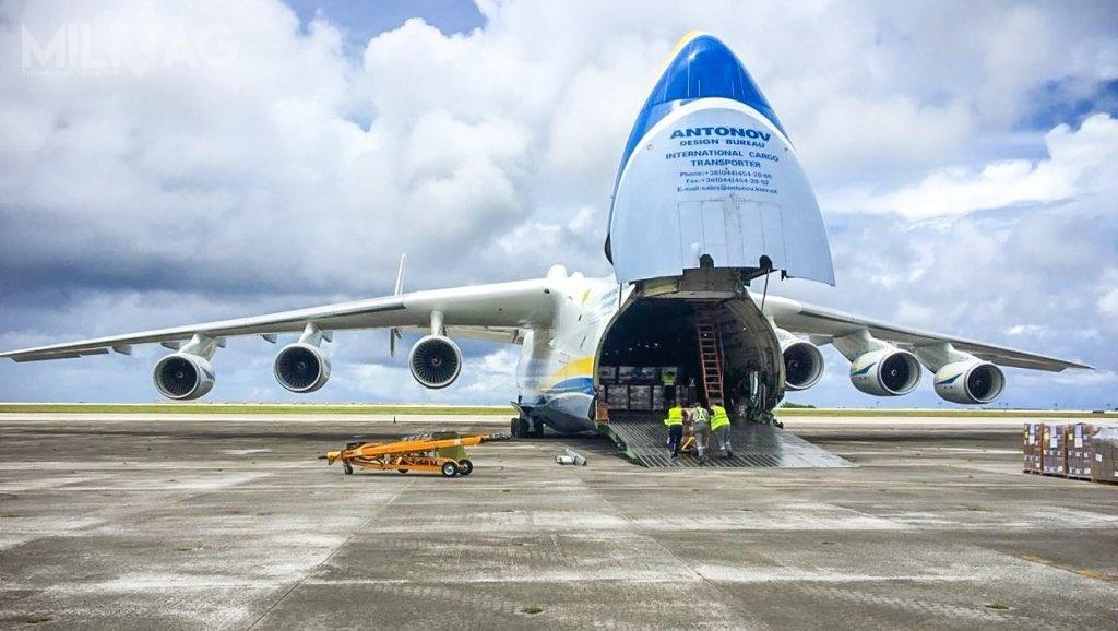 An-225 ma 84 m długości i 18,1 m wysokości. Rozpiętość skrzydeł wynosi 88,4 m a ich powierzchnia - 905 m2. Masa własna samolotu wynosi 285 t, a maksymalna masa ładunku – 253,82 t. Maksymalna masa startowa to 640 t. Ładownia samolotu ma wymiary: 43,35 m długości, 6,4 m szerokości, 4,4 m wysokości