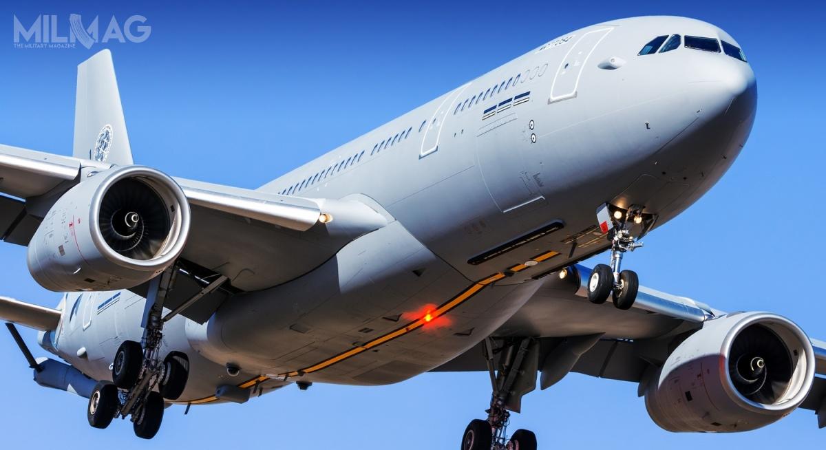 2 czerwca 2019 w zakładach Airbusa w Manchesterze zaprezentowano pierwszy A330-200 MRTT w barwach Sojuszu Północnoatlantyckiego. Osiem samolotów tankująco-transportowych zamówiła Agencja wsparcia i zamówień NATO (NATO Support and Procurement Agency) przez organizację OCCAR (Organisation conjointe de coopération en matière d'armement) / Zdjęcie: Airbus Space and Defence
