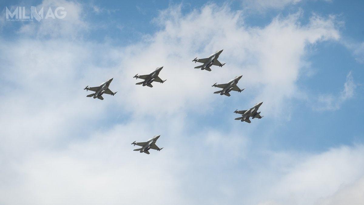 W części lotniczej wzięło udział 80 statków powietrznych, w tym m.in. wielozadaniowe myśliwce F-16C/D Block 52+ / Zdjęcia: Ministerstwo Obrony Narodowej