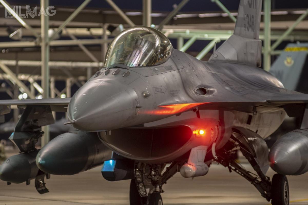 Katastrofa F-16CM to czwarty poważny wypadek samolotu bojowego Sił Powietrznych Stanów Zjednoczonych w ciągu niecałych siedmiu tygodni. Wcześniej rozbiły się F-15C (ze skutkiem śmiertelnym), F-22A i F-35A