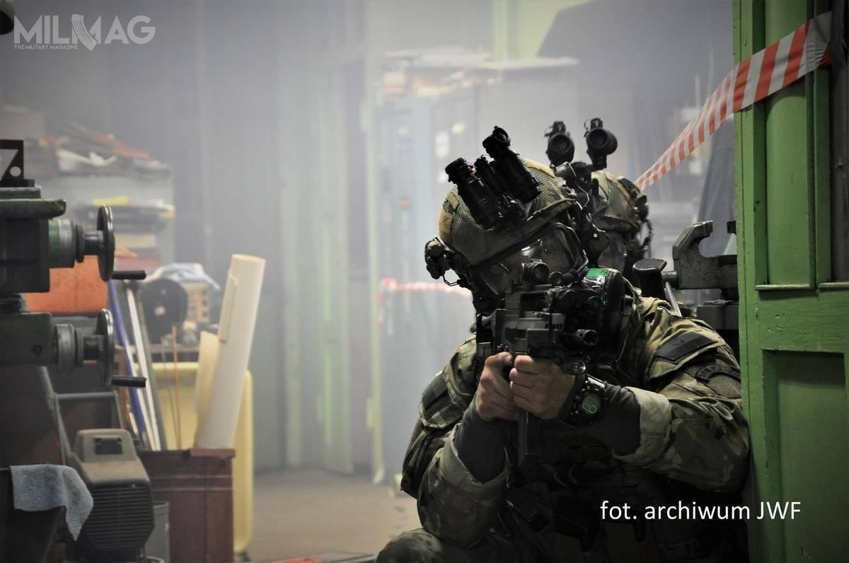 Obecnie podstawowym uzbrojeniem JW Formoza są 9-mm pistolety maszynowe H&K MP5 i 5,56-mm karabinki automatyczne H&K G36KV w odmianie z 400-mm lufą / Zdjęcie: JWF