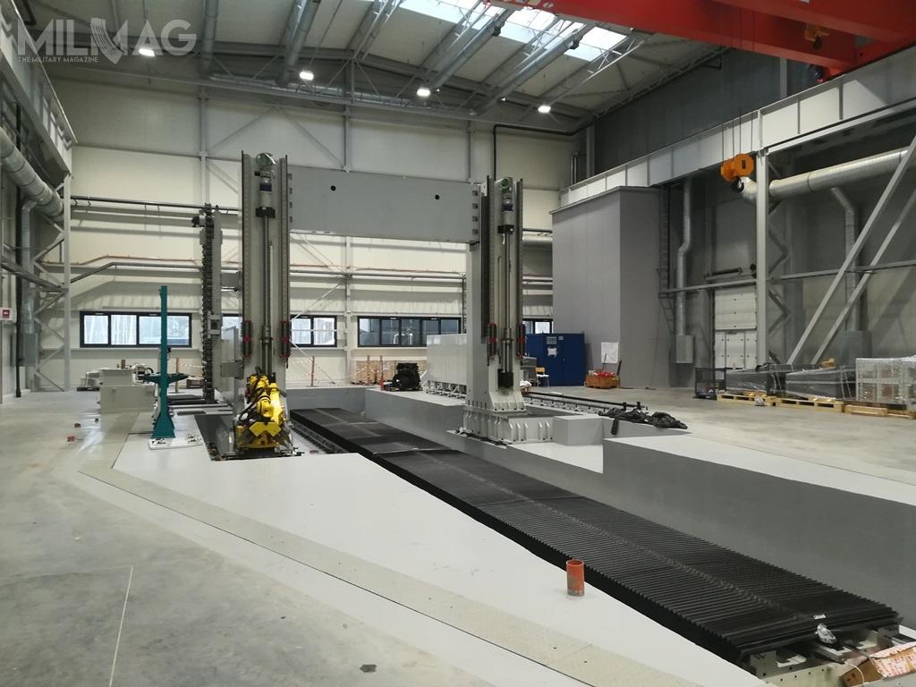 Zakończenie montażu maszyny i jej pierwsze uruchomienie planowane jest na lipiec 2019. Następnie urządzenie zostanie wdrożone do procesu produkcyjnego