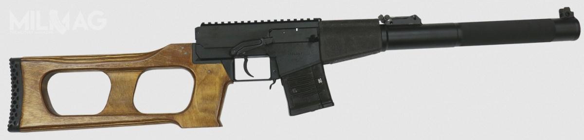 Sztucer samopowtarzalny KO WSS-01 jest identyczny pod względem wyglądu zewnętrznego z karabinkiem wyborowym WSS Wintoriez, gdy model KO WSS ma odmienną kolbę, łoże i pokrywę komory zamkowej z uniwersalną szyną montażową na grzbiecie / Zdjęcia: TOZ