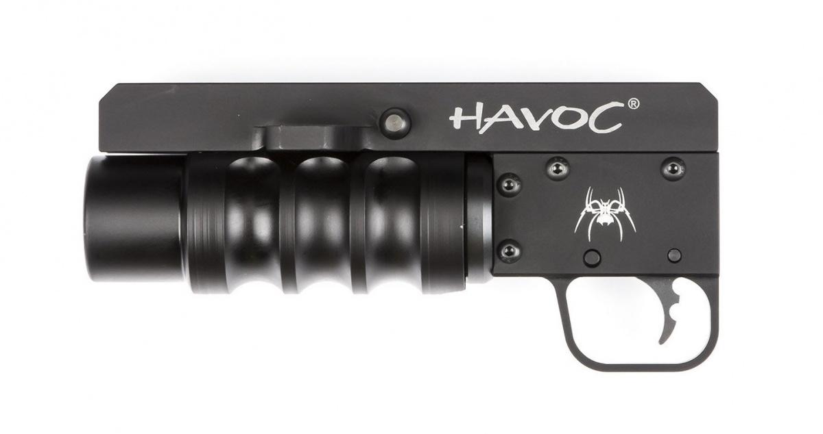 m203_02 - Innym 37-mm granatnikiem dostępnym na rynku amerykańskim jest Havoc produkcji Spike's Tactical zaprezentowany w 2010. Jest on oferowany z lufami tej samej długości w cenie 330 - 380 USD (1,2 - 1,4 tys. zł). /Zdjęcie: Spike's Tactical