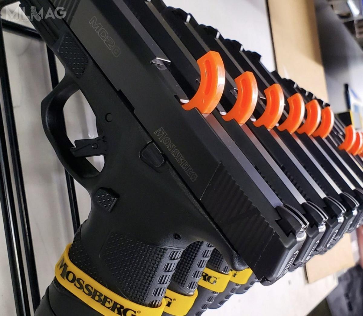 Przedsiębiorstwo O.F. Mossberg & Sons rozpoczęło sprzedaż kompaktowego pistoletu samopowtarzalnego MC2c, który zadebiutował w styczniu 2020 roku na SHOT Show.