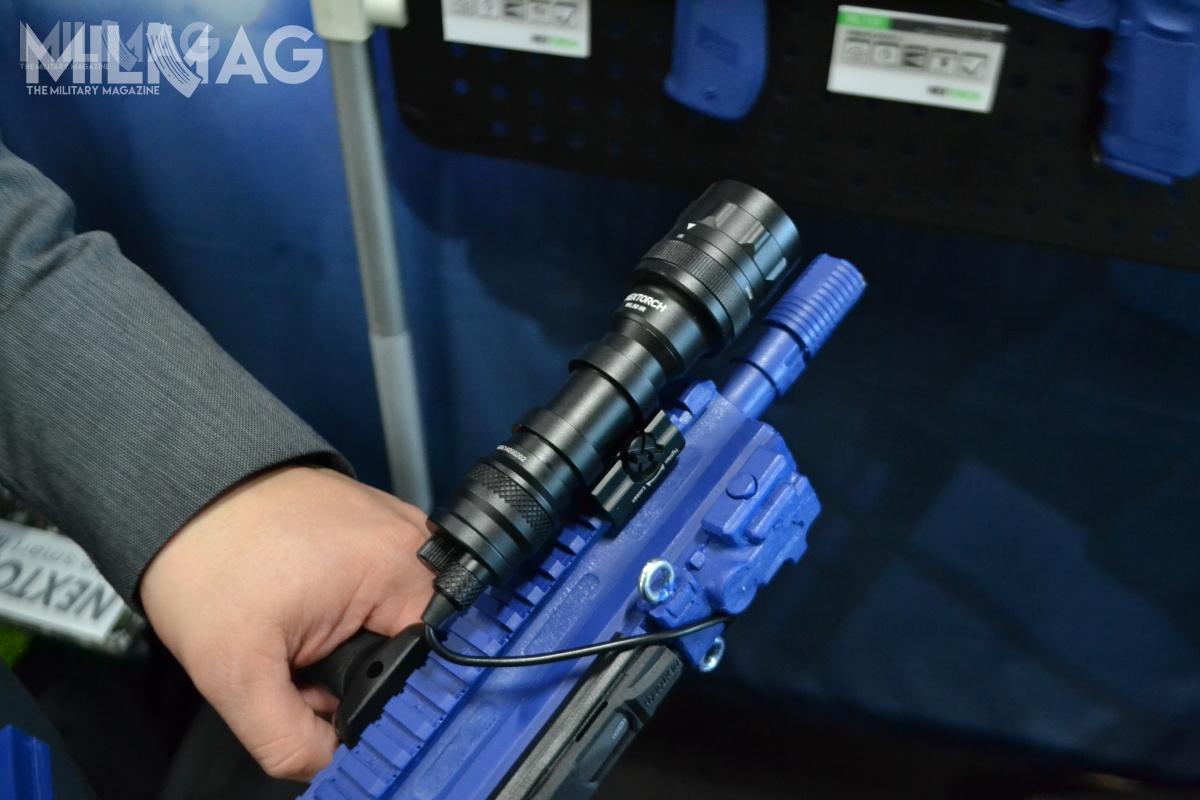 Nextorch zaprezentował na Enforce Tac szeroką gamę swoich produktów. Szczególną uwagę zwróciły dwie pozycje: WL50 IR do broni długiej oraz prototyp oświetlenia pistoletowego o oznaczeniu WL31.