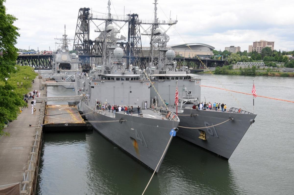 W latach 1977-2015 Marynarka Wojenna USA operowała łącznie 51 jednostkami typu Oliver Hazard Perry, zbudowanymi w latach 1975-1989. /Zdjęcie: US Navy