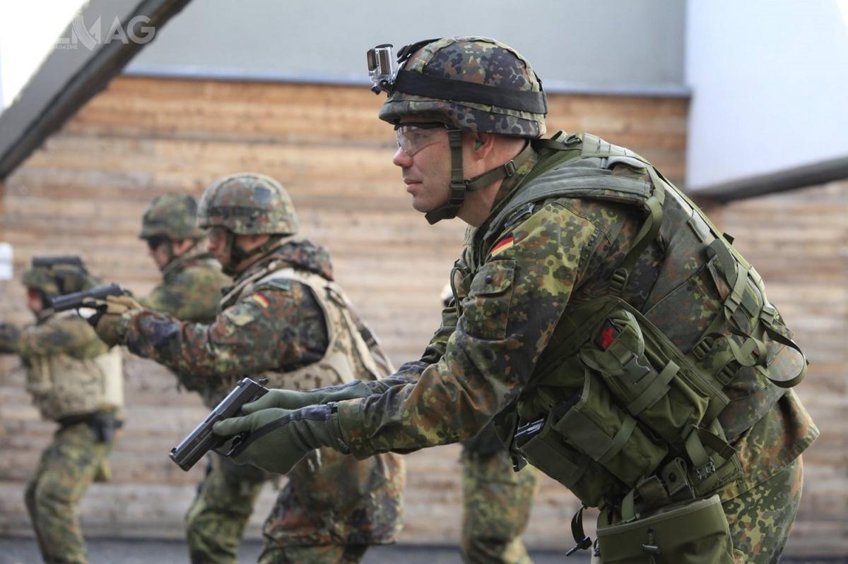 Bundeswehra kupiła niewielką partię poprawionych pistoletów P8A1, obecnie prowadzone są negocjacje w sprawie dostaw partii 6 tys. tych konstrukcji / Zdjęcia: Bundeswehr