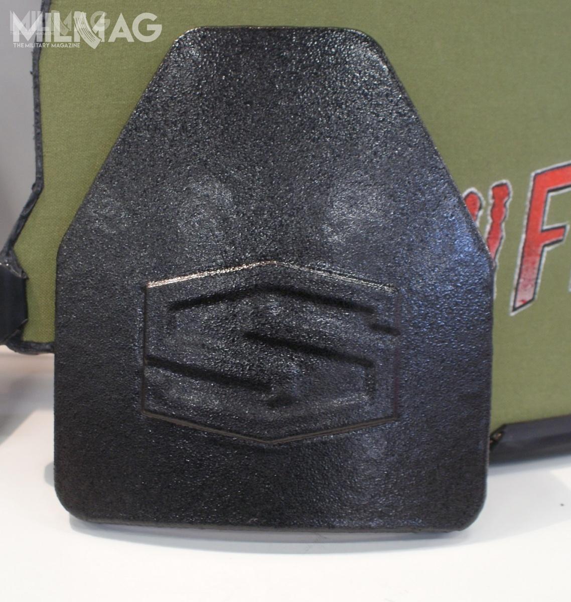 Płyty ShotStop to konstrukcje profilowane (multicurve) mają charakteryzować się niską masą i optymalną pływalnością.