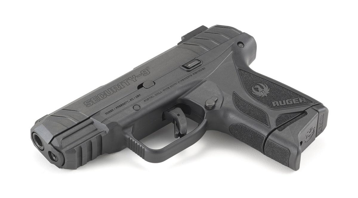 Security-9 Pro Compact charakteryzuje długość lufy 87 mm, długość całkowita 166 mm, wysokość 110,5 mm i masa 621 g / Zdjęcia: Ruger