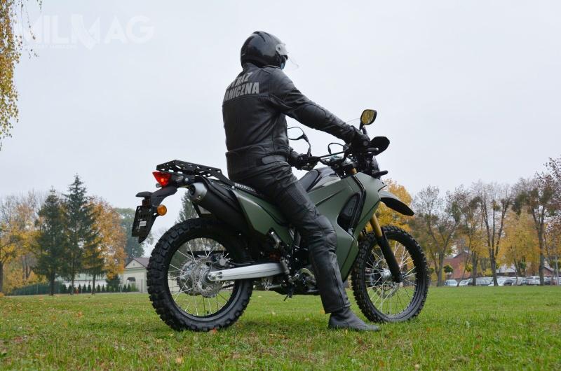 Nowe 49 motocykli terenowych dołączy do floty Straży Granicznej liczącej obecnie 379 jednośladów, takich jak Honda XL 700VA, Kawasaki ZR 750L, Kawasaki Versys 1000, Rieju MRX 125 ENDURO/OFFROAD, Honda CRF250L czy KTM 400 LC 4-E. / Zdjęcie: Nadbużański Oddział Straży Granicznej