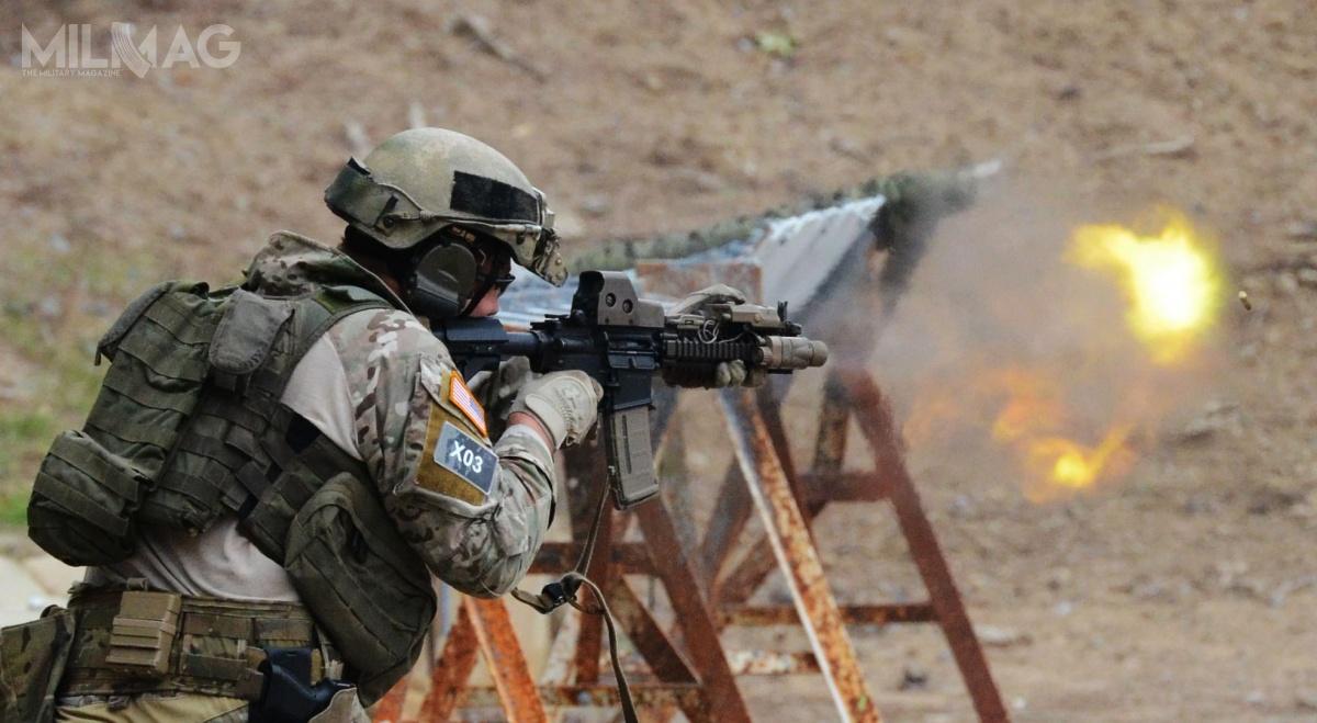 Nowa, skrócona wielokalibrowa broń bazująca na karabinku M4A1 może zastąpić obecnie używane pistolety maszynowe MP5SD i subkarabinki Mk 18/CQBR (Close Quarter Battle Receiver) / Zdjęcie: USSOCOM