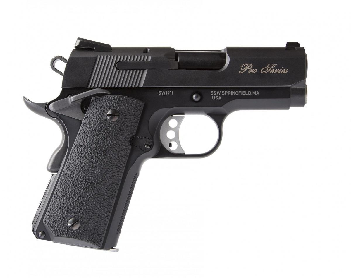 SW1911 to kolejny członek linii Pro Series będącej kompromisem pomiędzy propozycjami standardowymi, a silnie zmodyfikowanymi modelami oferty Performance Center.