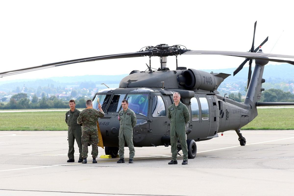UH-60M zastępują przestarzałe Mi-17M/LPZS, wyprodukowane w latach 1988-1989. Pierwotnie Słowacja miała ich na wyposażeniu 13, ale część odsprzedano (m.in. do Afganistanu) / Zdjęcia: Ministerstwo Obrony Słowacji