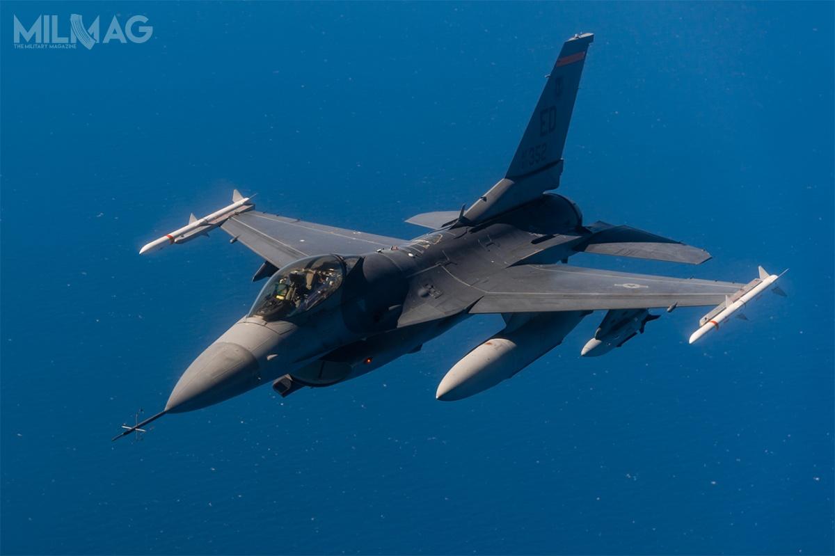 Prototyp niskokosztowego pocisku manewrującego Gray Wolf został zintegrowany z wielozadaniowym samolotem bojowym F-16. Jeszcze w bieżącym roku nastąpi pierwsze próbne odpalenie