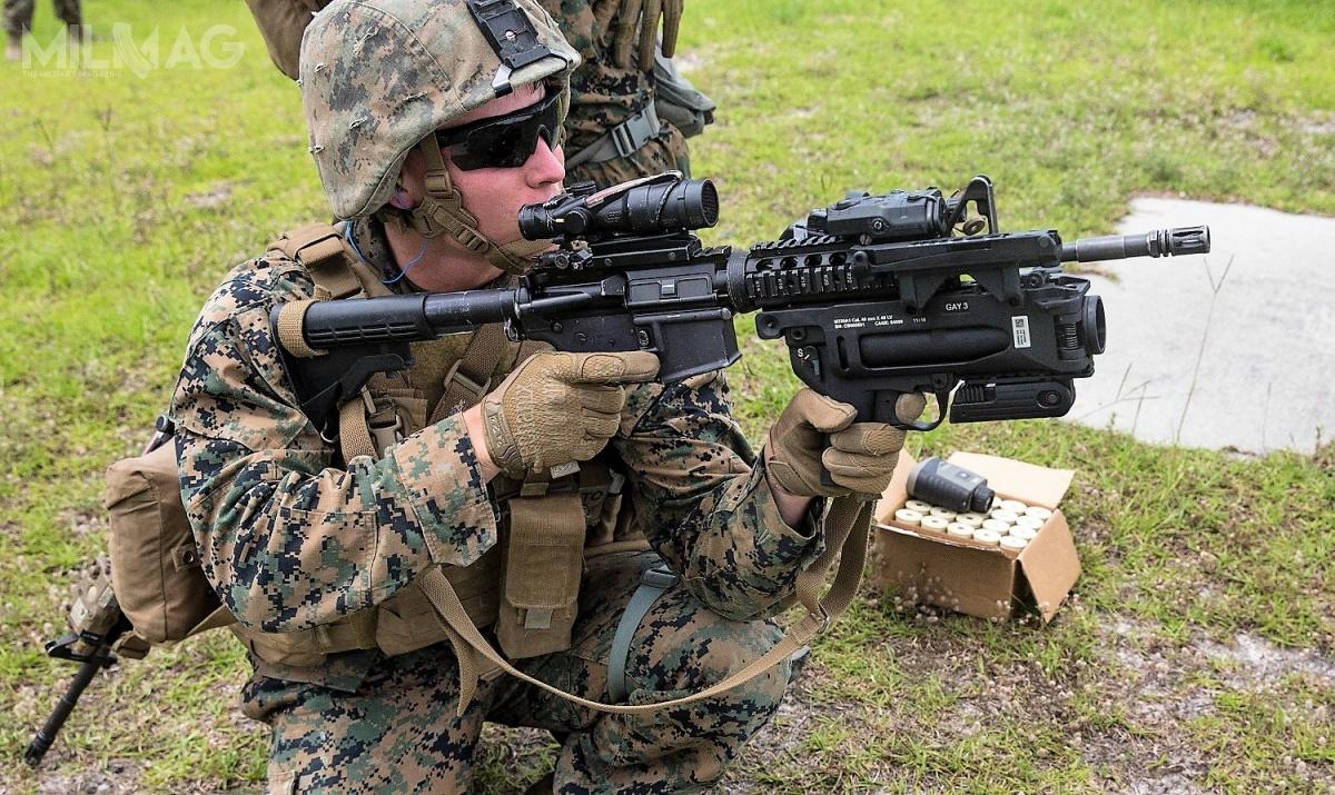 Na początku czerwca testy M320A1 rozpoczęli marines z 2nd Combat Engineer Battalion (2 CEB) stacjonujący w Camp Lejeune w Północnej Karolinie. W pierwszej kolejności nowa broń ma trafić do pododdziałów bojowych piechoty USMC, dopiero później do innych jednostek