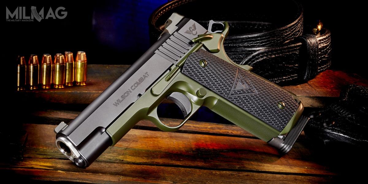 Do rodziny Vickers Elite należy kilka klonów Colta M1911 oraz modyfikowany Glock 19. Larry Vickers opracował też garść akcesoriów, takich jak m.in. pas nośny i kilka rodzajów przyrządów celowniczych.