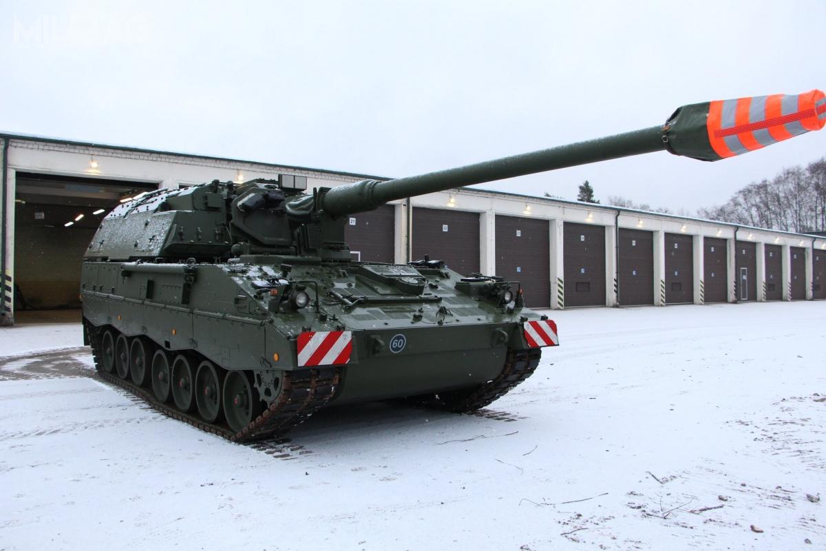 14 grudnia do brygady artylerii im. Gen. Giedraitisa dotarły pierwsze zmodernizowane 155-mm armatohaubice PzH 2000 / Zdjęcia: Ramūno Dapkaus, batalion artylerii imienia generała Romualdasa Giedraitisa