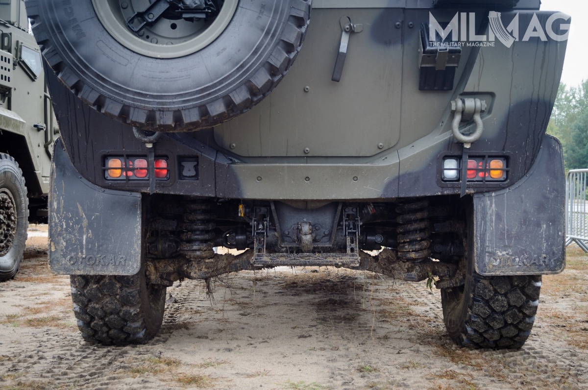 Mechanical components are attached directly to the monocoque. This can cause increased vibrations transferred to the cabin / Photos: Wojciech Lelek