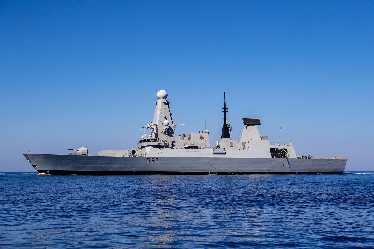 The Royal Navy's HMS Duncan will accompany the Type 23 frigate, HMS Montrose in protecting merchant vessels in the Persian Gulf / Image: British MoD