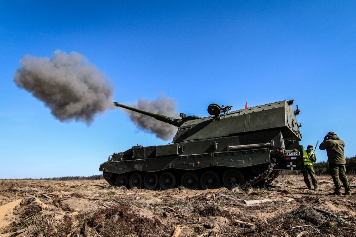 First live-fire exercise of Lithuanian 155mm PzH2000 self-propelled howitzers took place midst April at the General Silvestras Žukauskas Training Area in Pabradė / Picture: Lithuanian Ministry of Defense  