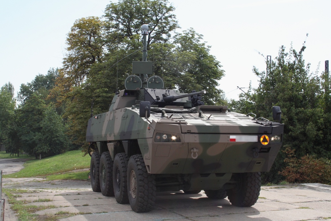New radio reconnaissance and jamming stations will be fitted on a baseline Rosomak 8x8 armoured vehicles / Photo by: Rosomak SA 