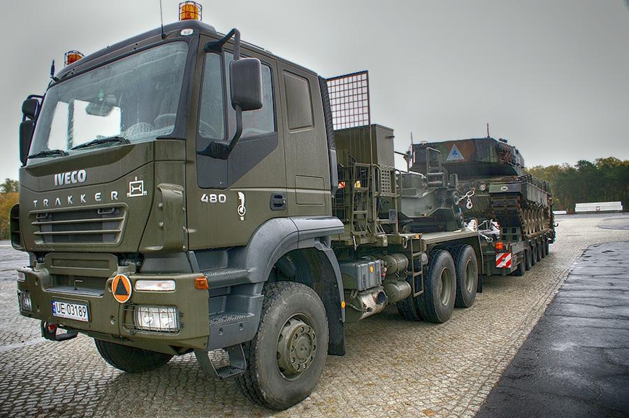 Nine companies have applied for participation in a tender for delivery o new truck and trailer sets for transport of Poland Army’s main battle tanks / Photo by: Polish MoD