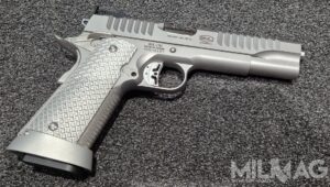 bul armory 1911 racer z prawej strony