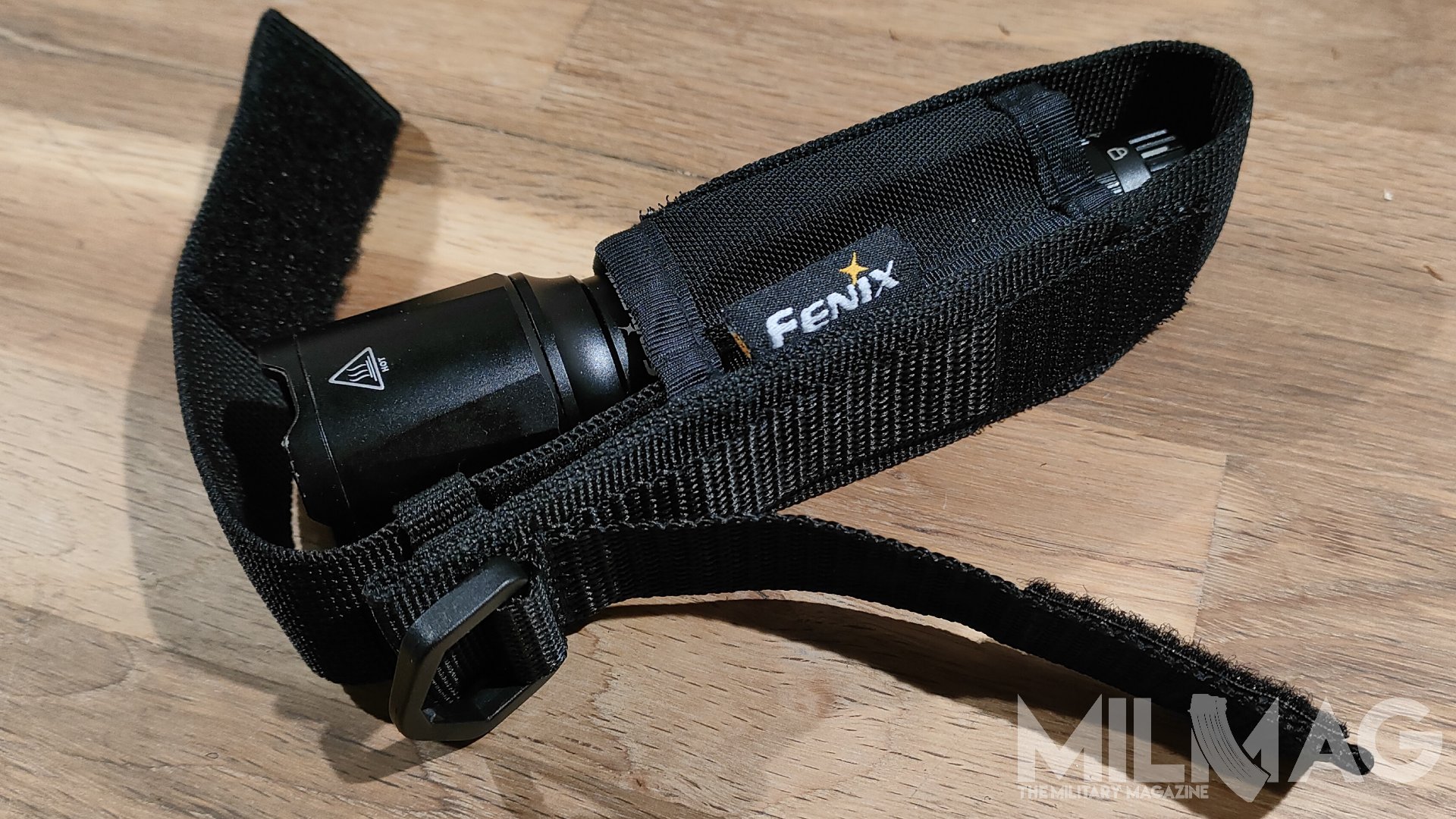 fenix tk22 tac w pokrowcu
