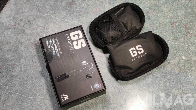 wnętrze etui ochronników axil ghost stryke extreme 2.0