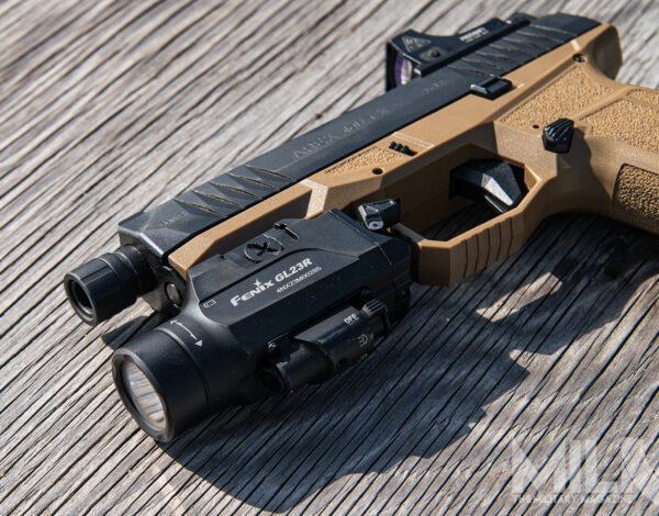 latarka Fenix GL23R w pełnej krasie